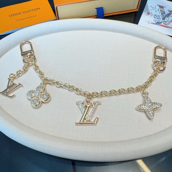 Louis Vuitton Charm Chain with Iconic Motifs - Picture 1 of 6